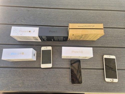 Apple iphone lot - 5s, +